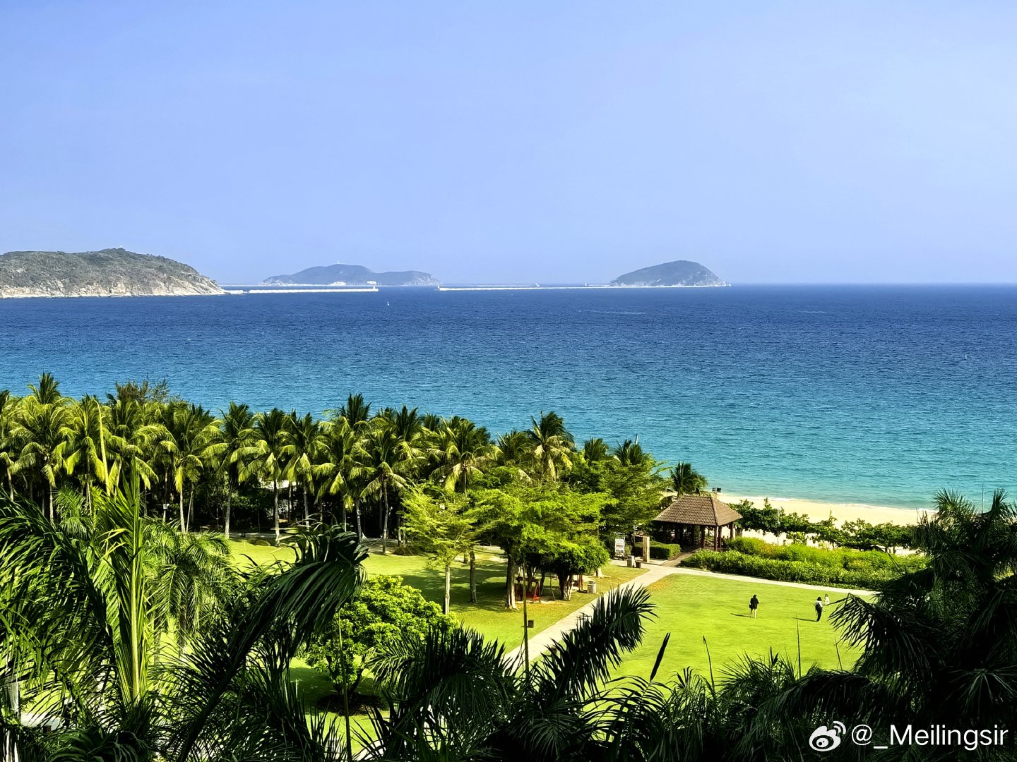 海南地理、经济与文化发展综合研究概览